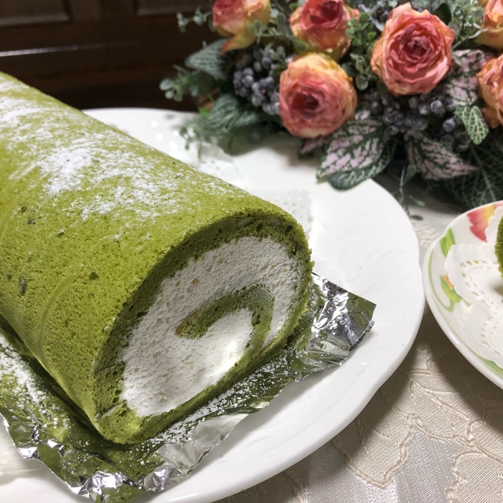 抹茶のロールケーキ